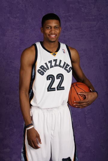 在第一盘比 在第一盘比